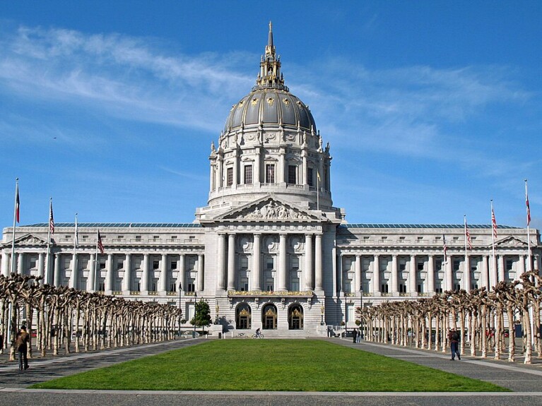 Tour San Francisco City Hall April 8