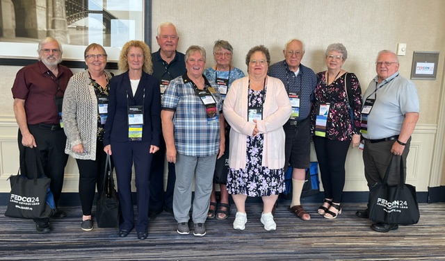 Iowa Members with Region V RVP at FedCon24