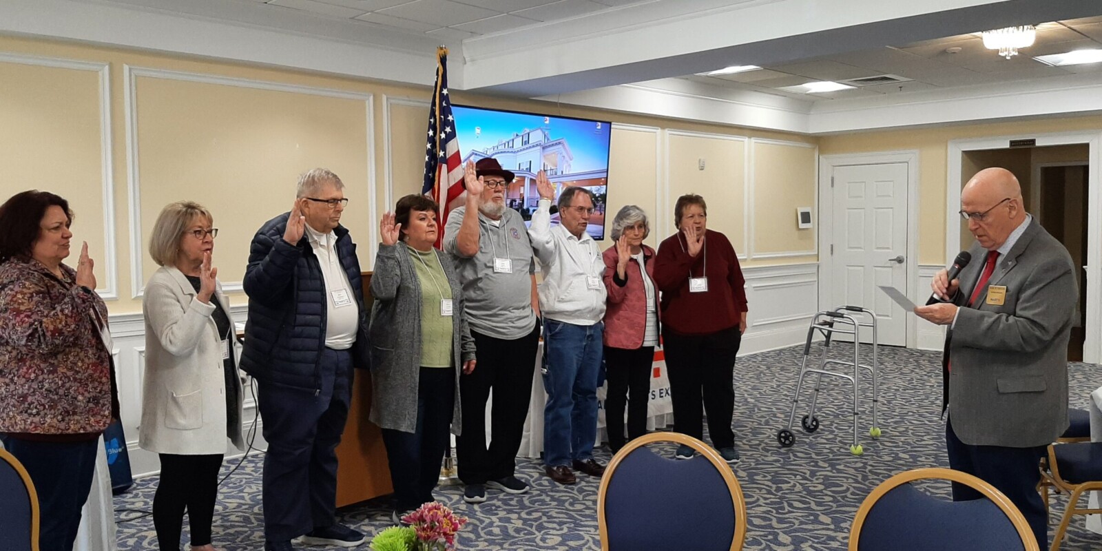 Picture of National President swearing in the new KY Federation Officers